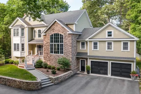 75 Popes Ln, Hingham, MA 02043