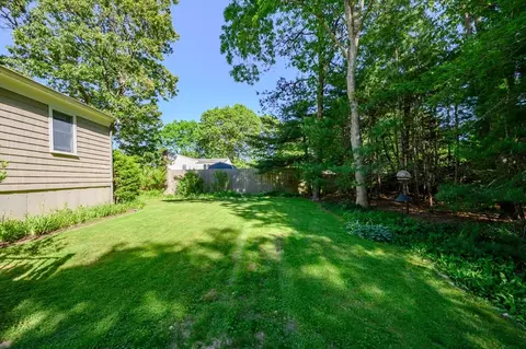 Exterior - 39 Barouche Dr, Marshfield, MA 02050 photo 7 of 10