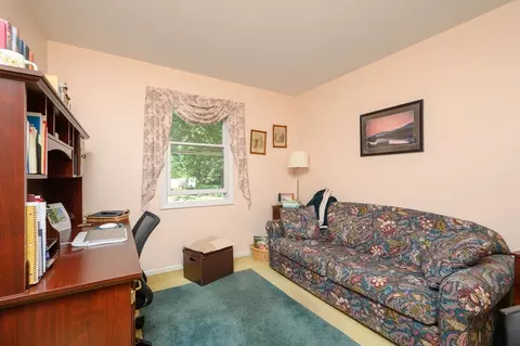 Bedroom - 39 Barouche Dr, Marshfield, MA 02050 photo 5 of 5