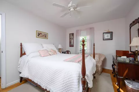 Bedroom - 39 Barouche Dr, Marshfield, MA 02050 photo 4 of 5