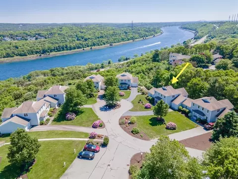 e2 Beach Plum Lane #E2, Bourne, MA 02532