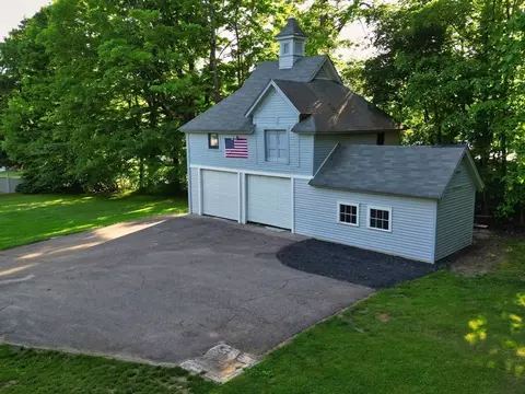 120 Church St, Ware, MA 01082 photo 3