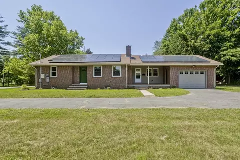 36 Thayer St, Deerfield, MA 01373