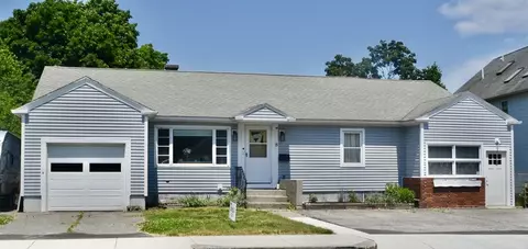 8 Main St, Grafton, MA 01560