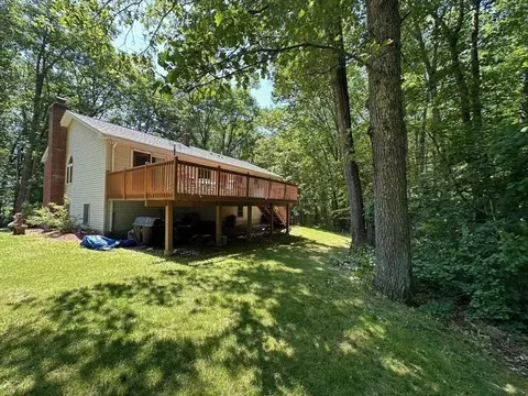 79 Lower Gore Rd, Webster, MA 01570 photo 4