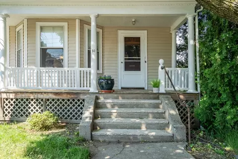 93 Warren St, Arlington, MA 02474
