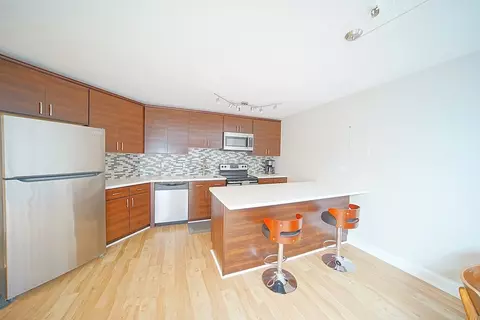 115 W Squantum #1204, Quincy, MA 02171