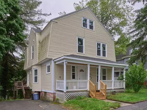40 Circuit Ave E, Worcester, MA 01603