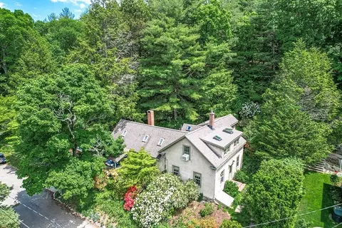 4 Wolcott Ter, Winchester, MA 01890