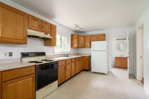Kitchen - 2 Laurel Rd, Haydenville, MA 01039 photo 7 of 7