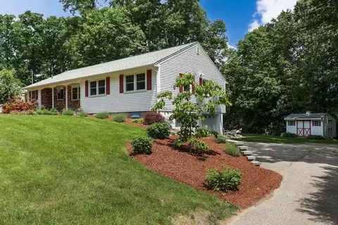 25 Avery Hts, Holden, MA 01520