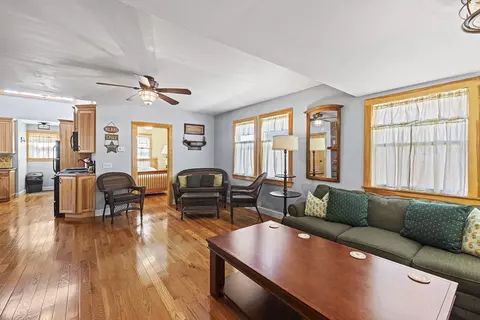 Living - 5 Meade St, Wareham, MA 02571 photo 2 of 4