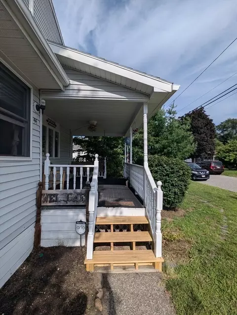 44 Beaudry Ave, Chicopee, MA 01020 photo 3