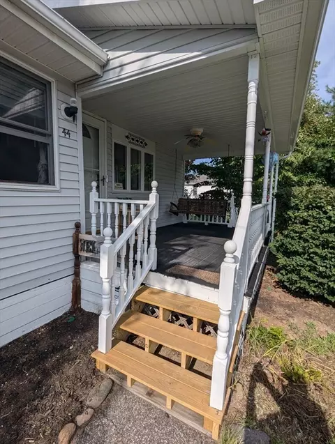 44 Beaudry Ave, Chicopee, MA 01020 photo 4