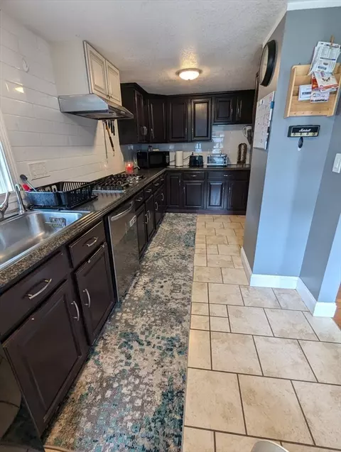 44 Beaudry Ave, Chicopee, MA 01020 photo 9