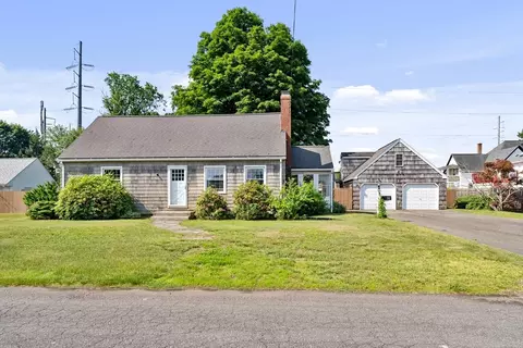14 Prospect St, Agawam, MA 01001