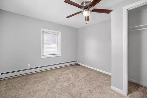 156 Florence St, Springfield, MA 01105 photo 16