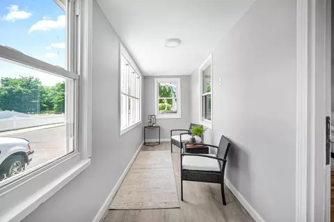 156 Florence St, Springfield, MA 01105 photo 3