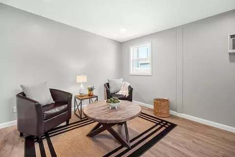 156 Florence St, Springfield, MA 01105 photo 13