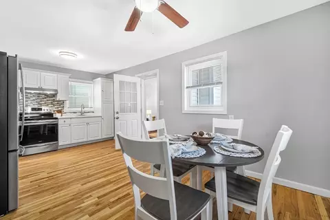 156 Florence St, Springfield, MA 01105 photo 9