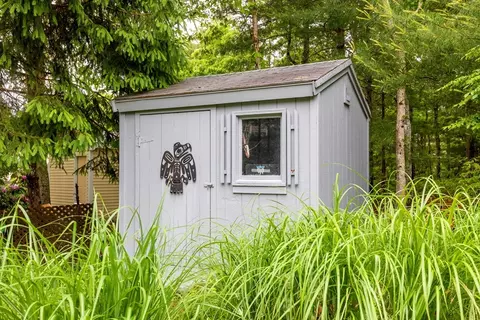 31 Periwinkle Ln, Mashpee, MA 02649 photo 8