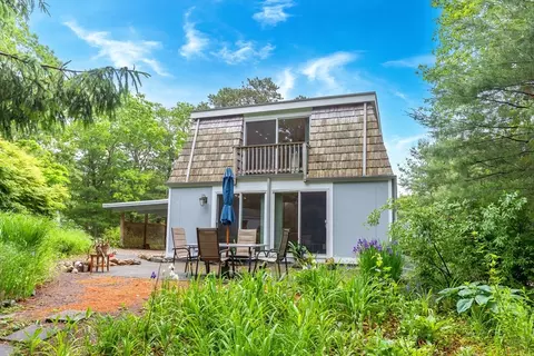 31 Periwinkle Ln, Mashpee, MA 02649 photo 4