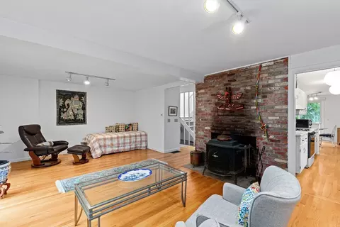 31 Periwinkle Ln, Mashpee, MA 02649 photo 13