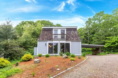 31 Periwinkle Ln, Mashpee, MA 02649 photo 3