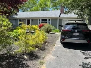 5 Aurora Ln, Yarmouth, MA 02664