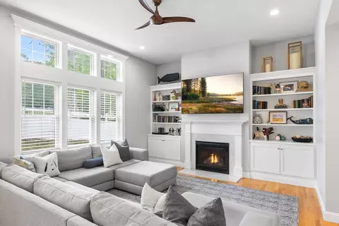 1 Snead Dr, Mashpee, MA 02649 photo 8
