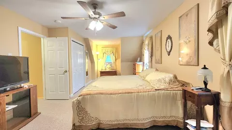 Bedroom - 99 Prospect St, Hardwick, MA 01031 photo 2 of 4
