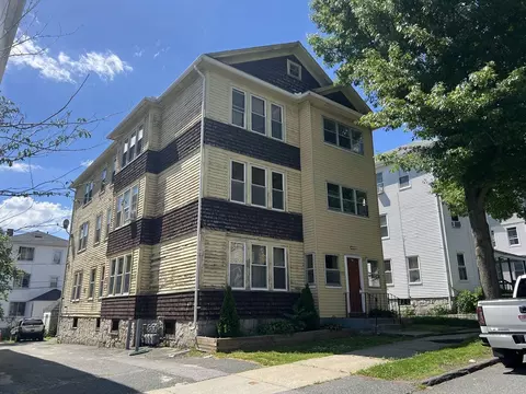 196 Fairmont Ave, Worcester, MA 01604