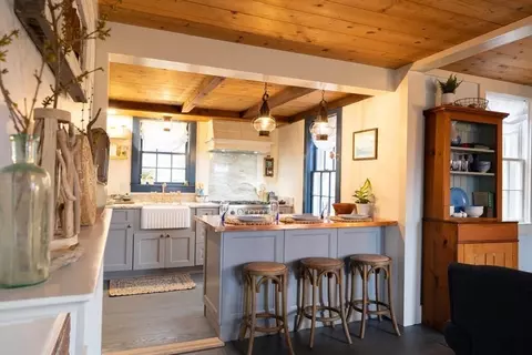 1825 Main St, Barnstable, MA 02668