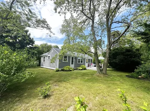 1083 State Hwy #16, Eastham, MA 02642