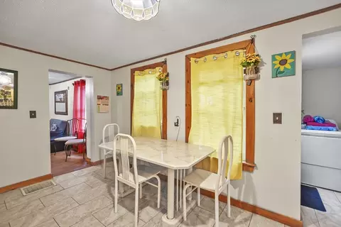 17 Forkey Ave, Worcester, MA 01603 photo 10