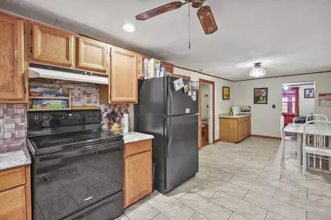 17 Forkey Ave, Worcester, MA 01603 photo 4