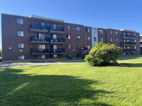 1000 Governors Dr #17, Winthrop, MA 02152