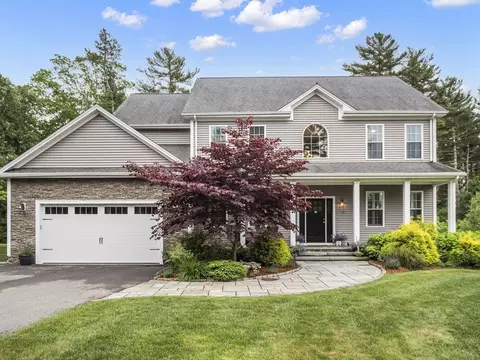 19 Margaret St, Acushnet, MA 02743 photo 2