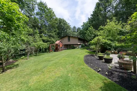 120 Robin Rd, Weston, MA 02493