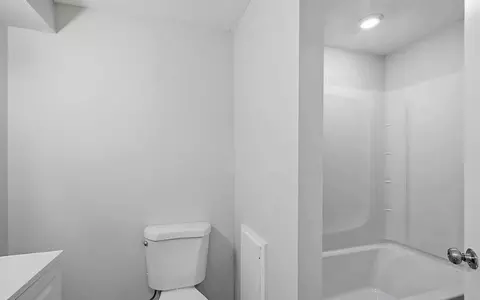 Bath - 13 Central St, Brookfield, MA 01506 photo 2 of 5