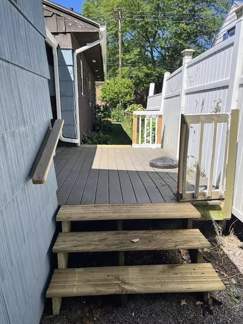 36 Arvilla St, Springfield, MA 01118 photo 9