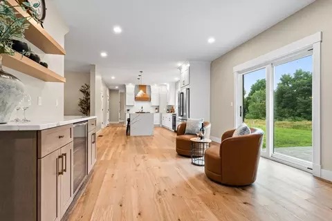 21 North St, Danvers, MA 01923 photo 12