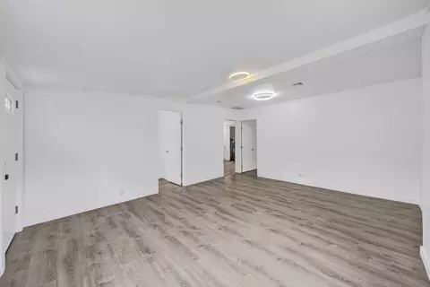 Entry Way - 339 Abbott St, Springfield, MA 01118 photo 3 of 3
