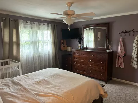 77 8th Ave, Chicopee, MA 01020 photo 20
