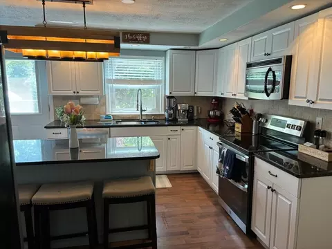 77 8th Ave, Chicopee, MA 01020 photo 7