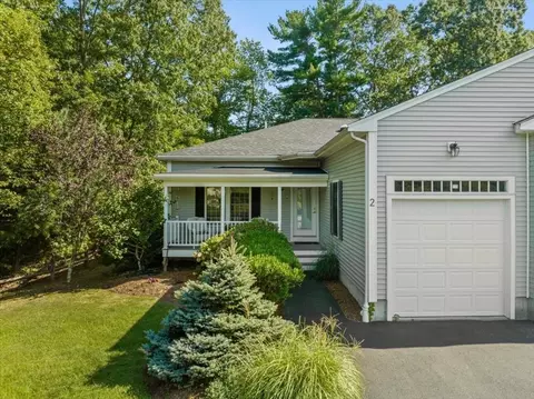 2 Eagles Cir, Berkley, MA 02779 photo 3
