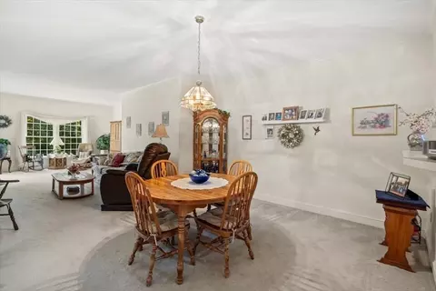 2 Eagles Cir, Berkley, MA 02779 photo 13
