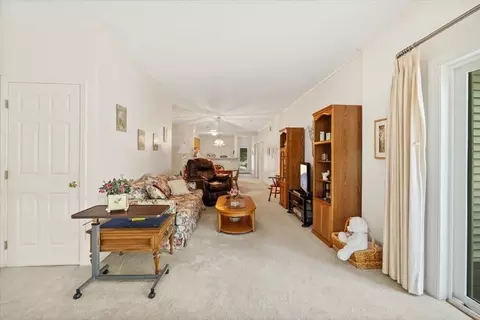 2 Eagles Cir, Berkley, MA 02779 photo 11