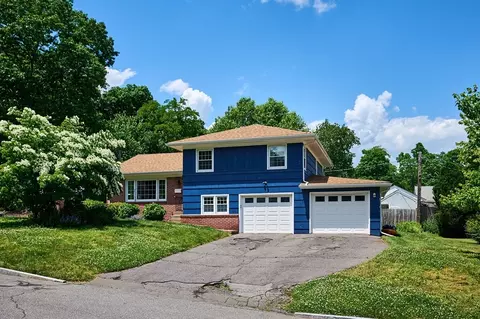 45 Lindbergh Ave, Holyoke, MA 01040