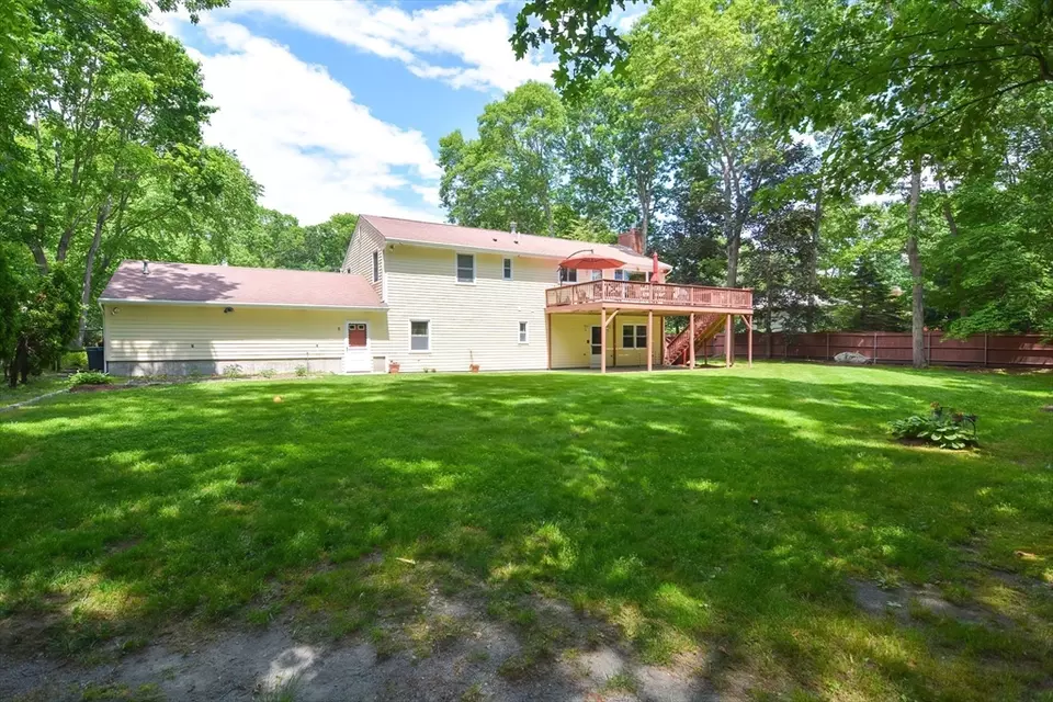 Exterior - 115 Highcrest Rd, Fall River, MA 02720 photo 7 of 14